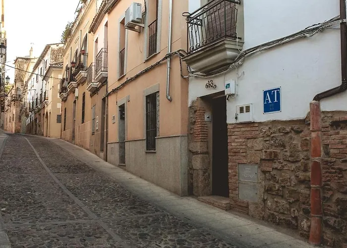 Apartman At La Habanera By Kubik Caces